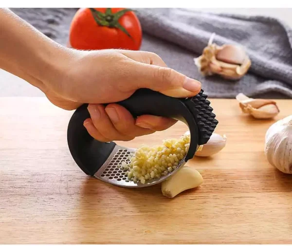 Garlic Press Mincer Crusher with Plastic Handle