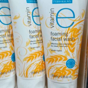 Vitamin E Foaming Facial Wash