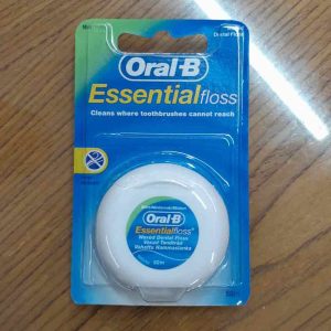 Oral-B Essential Floss Waxed Dental Floss