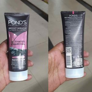 POND'S Bright Miracle Oil Control Charcoal Facial Foam