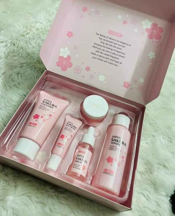 Japan Sakura Skin Care Set